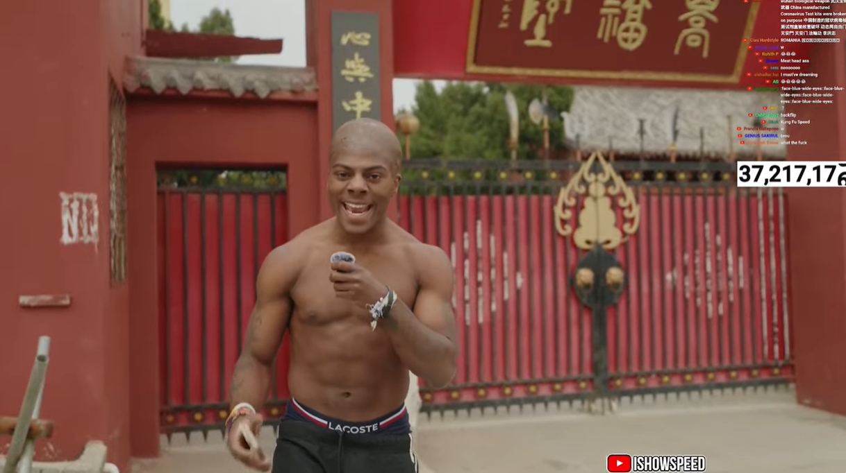 光頭造型！Speed中國(guó)行來(lái)到鄭州少林寺，上香拜佛學(xué)功夫
