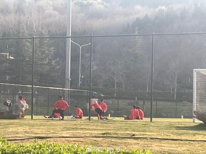 連續(xù)客場！博主：成都蓉城已抵達(dá)濟南備戰(zhàn)，周三將客戰(zhàn)泰山隊