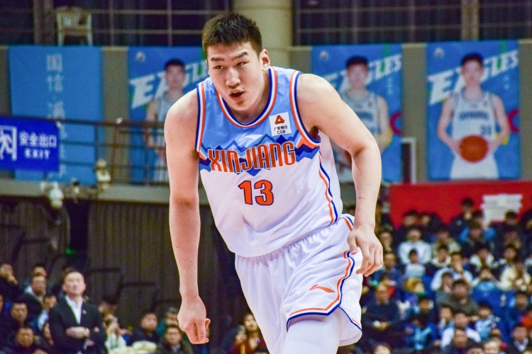 高效輸出！李炎哲半場7中5拿到12分2板1助1斷2帽